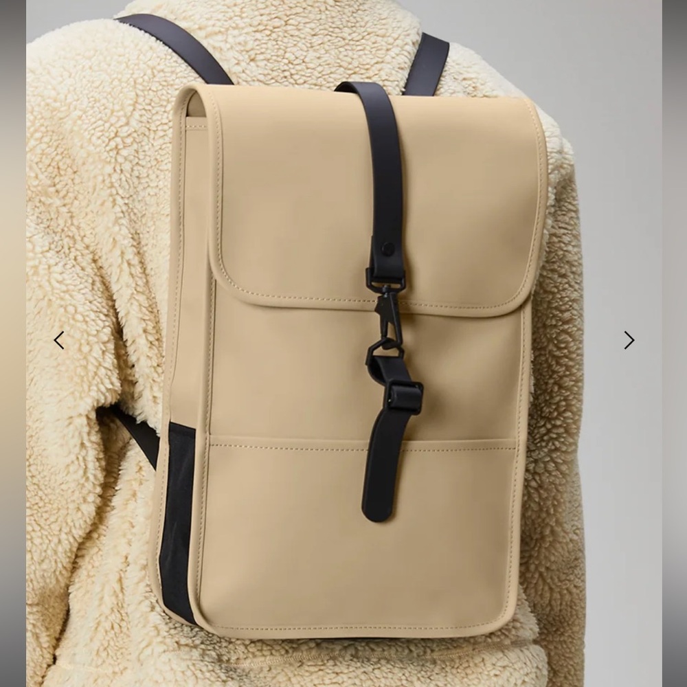 !!NEW!! Rains Waterproof Backpack Mini - Picture 2 of 10